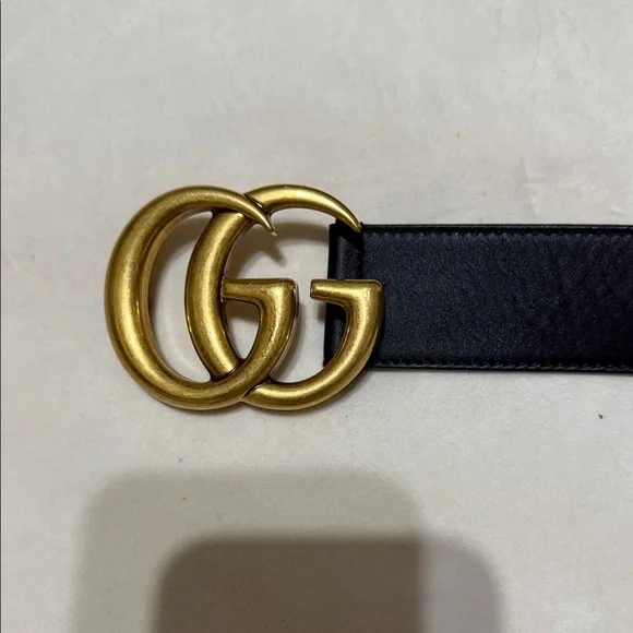 Gucci Black Belt with Gold GG Buckle - Picture 7 of 9